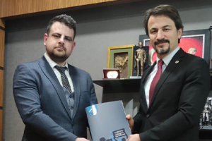 GÜNCELLİKTEN UZAK GİYİM YARDIMININ KÖKTEN DEĞİŞMESİ İÇİN İLK ADIMI ATTIK